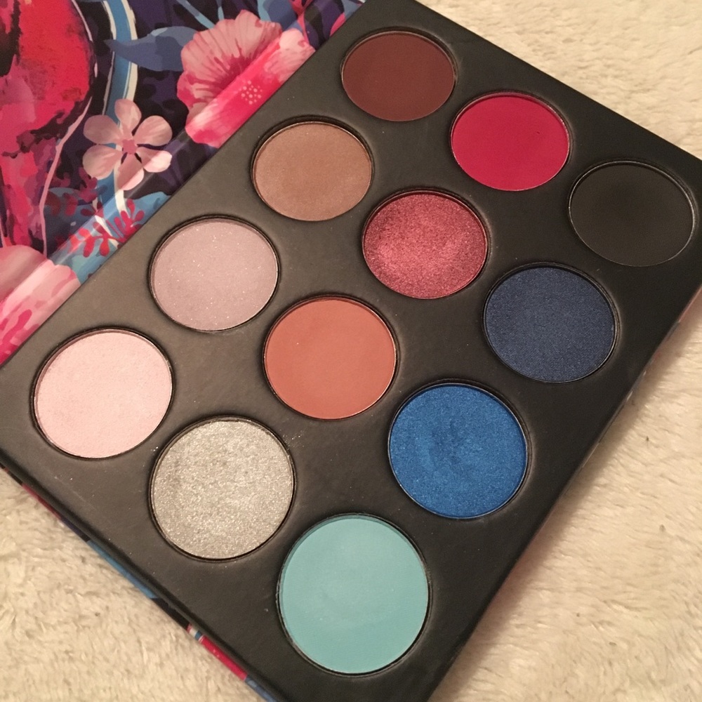 Coastal Scents Eyeshadow Palette
